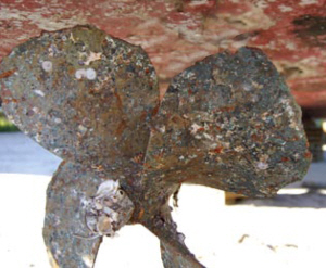 narrowboat propeller damaged by earth leakage and galvanic corrosion
